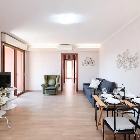 Porta Di Roma, Moderno Luminoso Con Wi-fi E Ac Apartment *